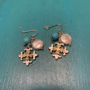 Silver cross earrings w/turquoise & pearl